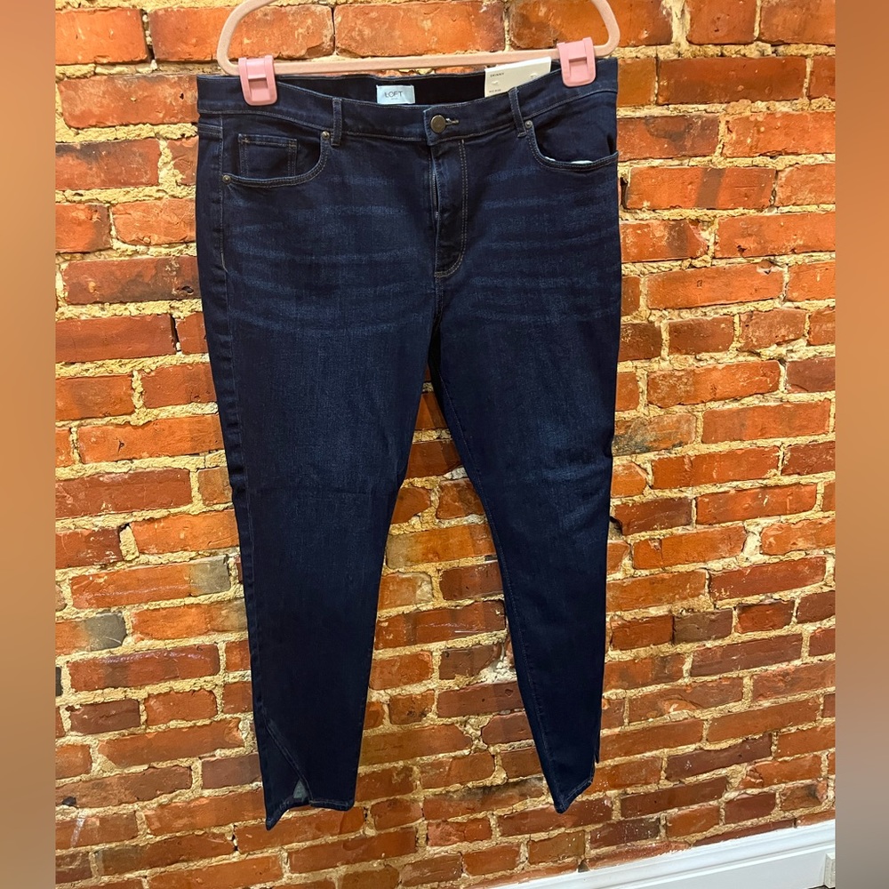 NWT Loft Outlet - size 16 mid-rise skinny jeans